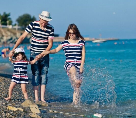 Family look: однаковий одяг чи дещо більше? family look однаковий одяг